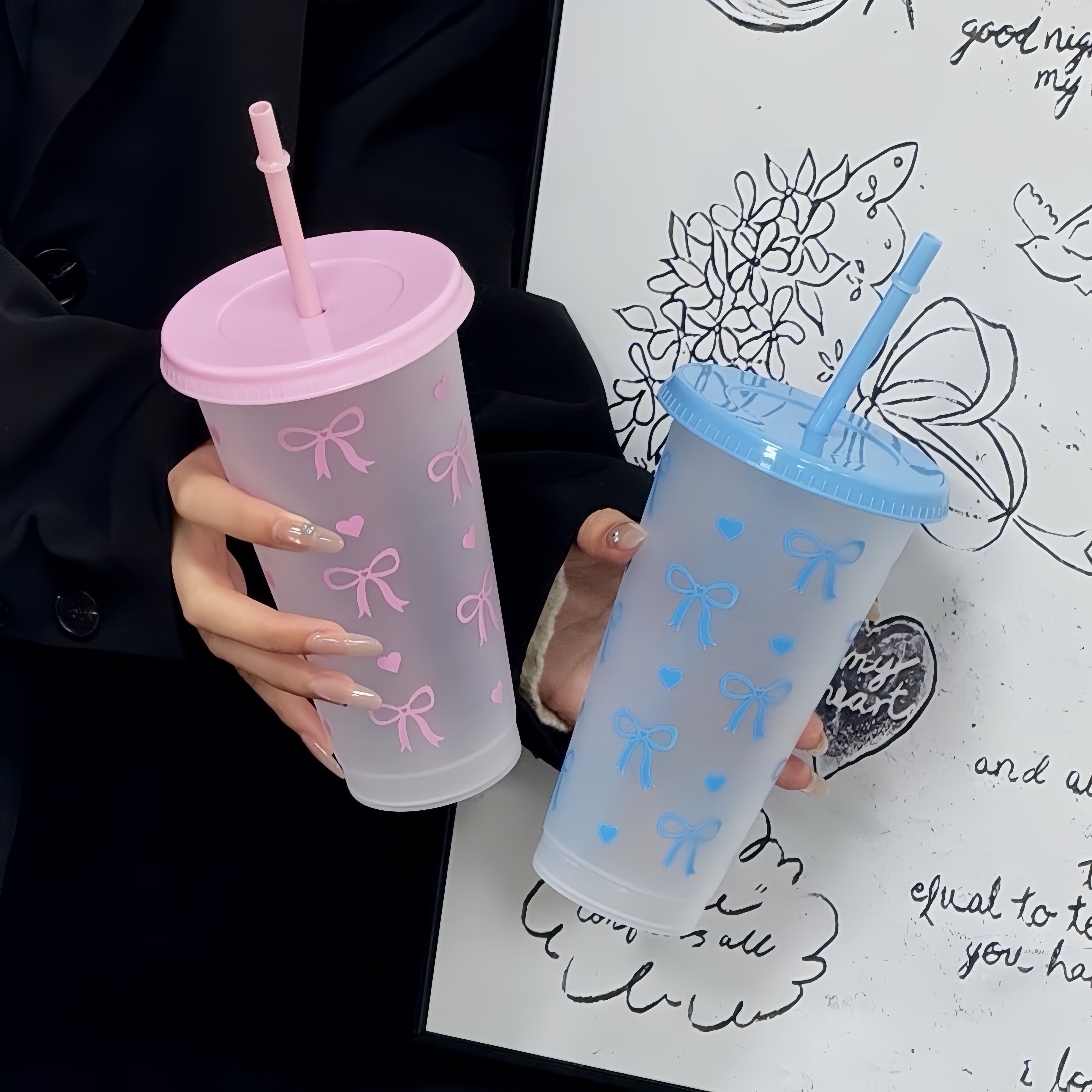 Training Cup Straw - 700ml/24OZ Bowknot Frosted Plastic Cup with